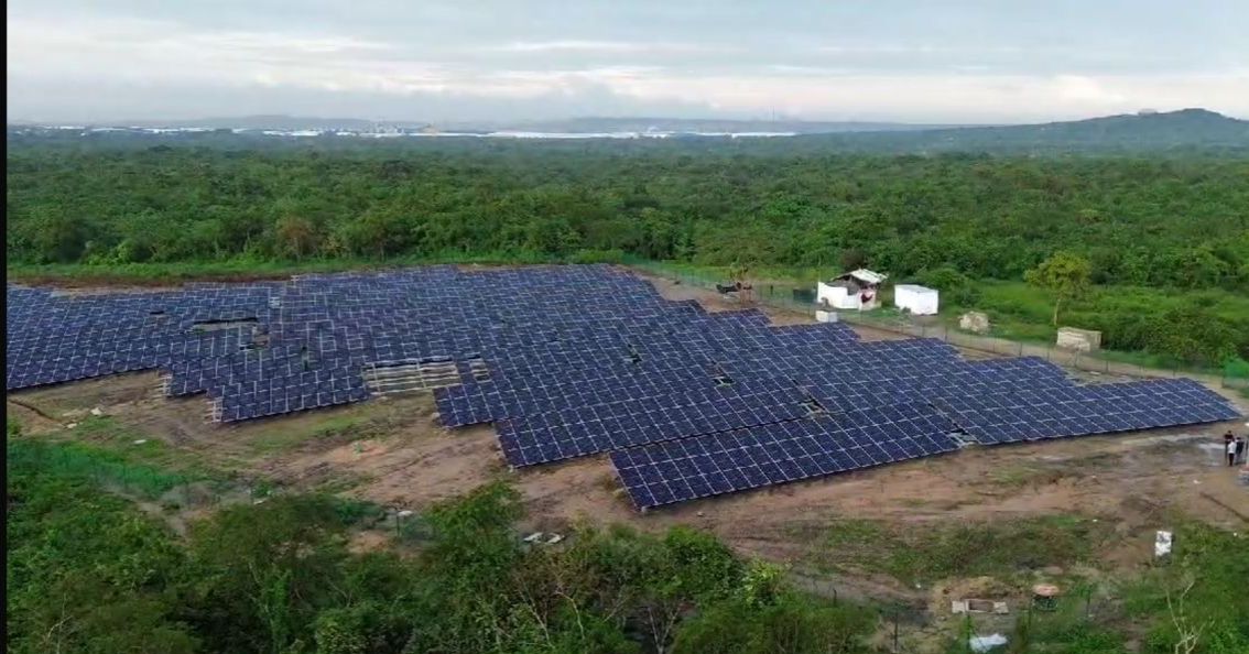Instalación de Mini Granja Solar